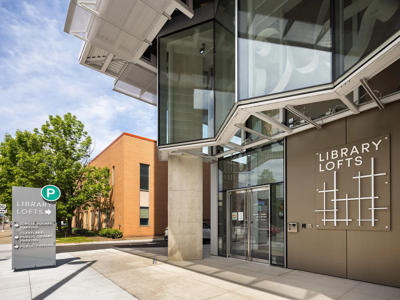 Library Lofts — Photo 2