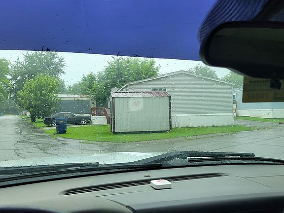 4th image of 329 Shady Brook Hts