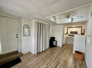 370 NE 166th St #B, Miami, FL 33162