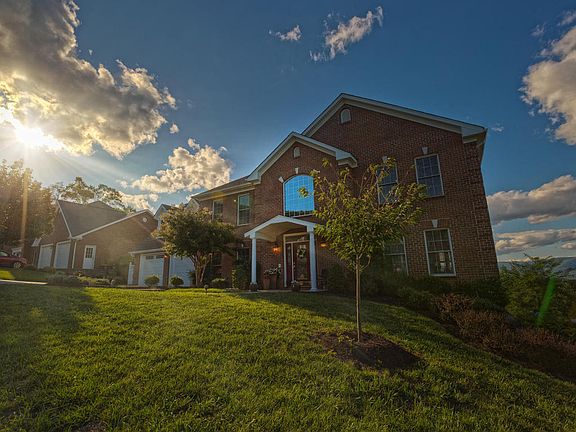 3rd image of 5851 Winnbrook Dr