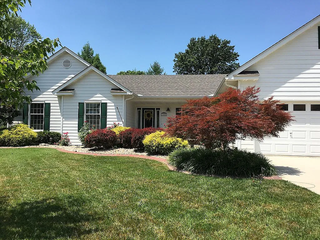 126 Drake Ct photo 1