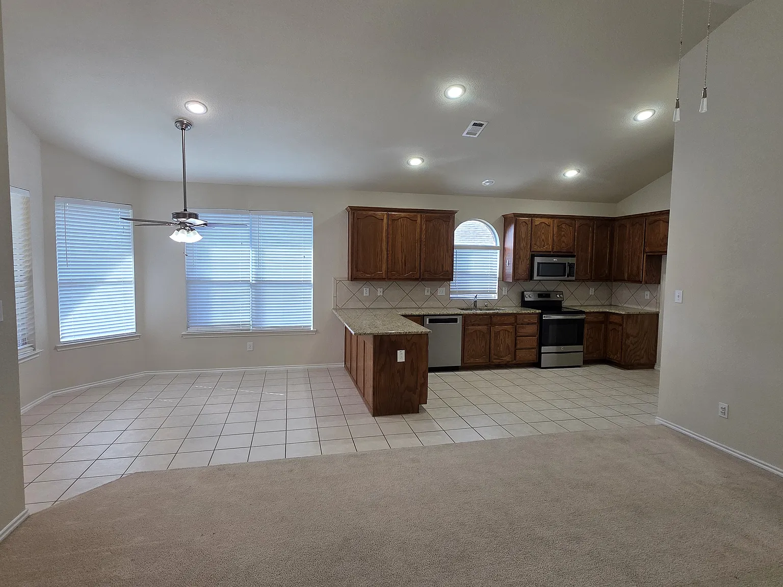 1 Sable Creek Blvd — Photo 4