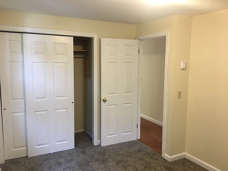 2 Roosevelt Ave #6 — Photo 6