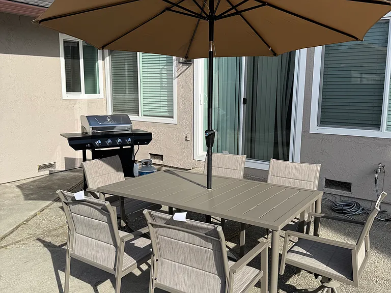 829 Cambridge Dr — Photo 14