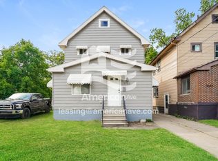 5302 Kohout St, Maple Heights, OH 44137