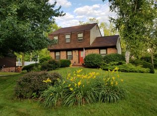 4748 Bayfield Rd, Allison Park, PA 15101