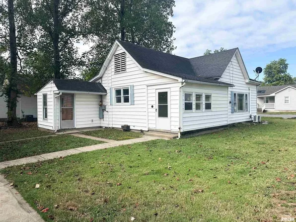 400 S 23rd St, Herrin, IL 62948