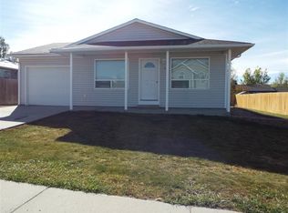 613 Olds Dr, Douglas, WY 82633
