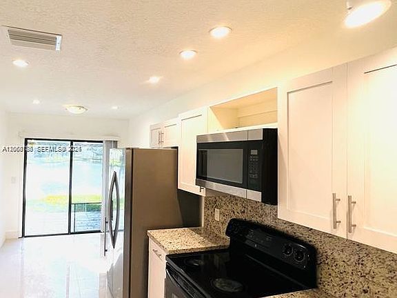 4th image of 4157 SW 85th Ave #3