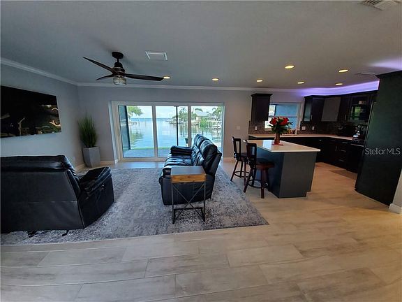 5th image of 4198 Beach Dr SE