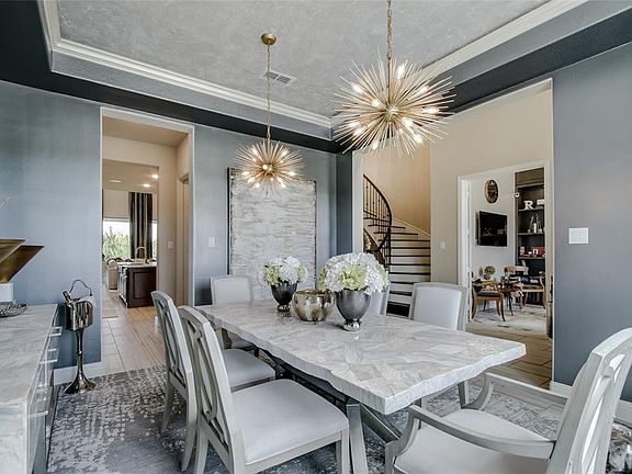 5th image of 3613 Meridian Dr