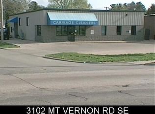 3102 Mount Vernon Rd SE, Cedar Rapids, IA 52403
