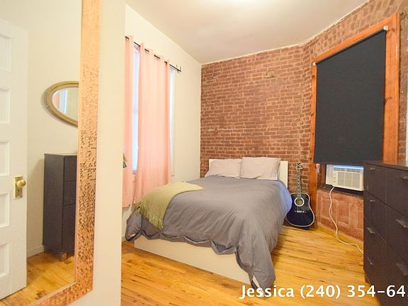 4th image of 1838 7th Ave APT 6