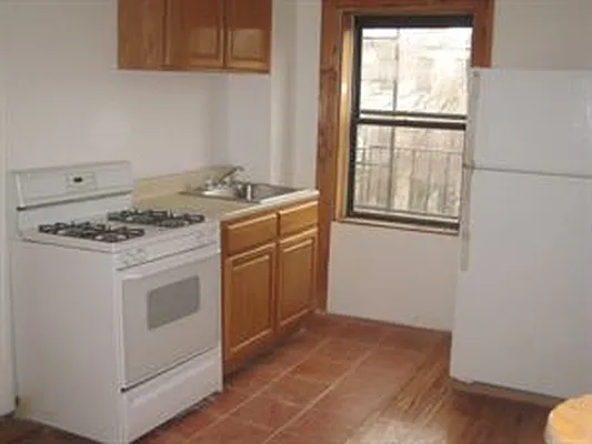 Rented by Douglas Elliman | media 20