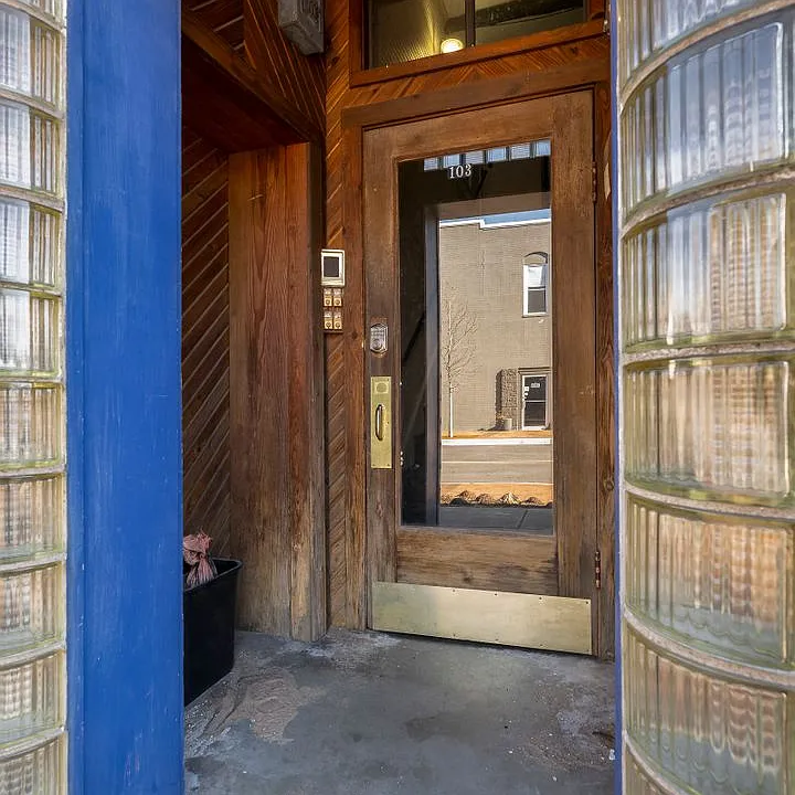 103 Holcomb St