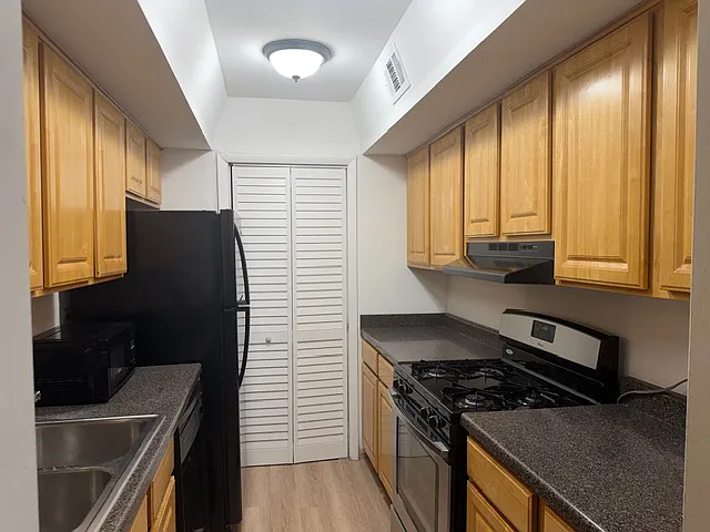 1756 Fayette Walk #C — Photo 9