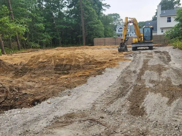 VL Surrey Circle, Shirley, NY 11967