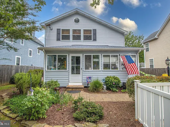 427 Magnolia Dr, Edgewater, MD 21037