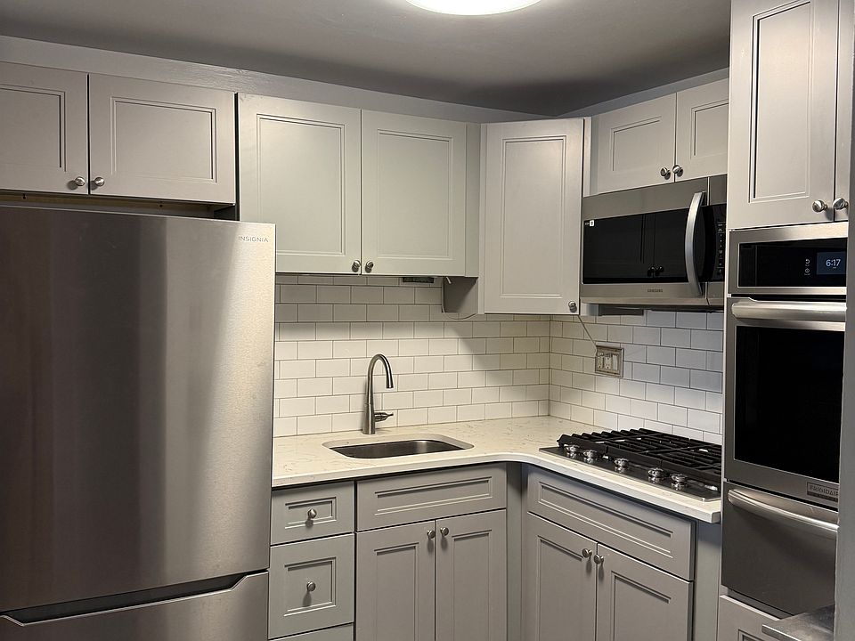 1st image of 5465 Houghton Pl #1