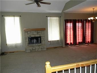 5th image of 870 River Dr