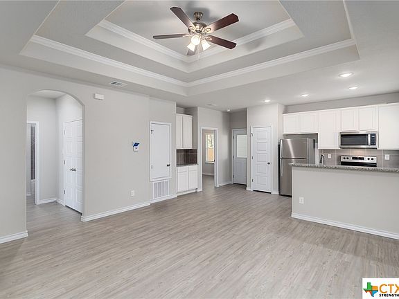 2nd image of 504/506 Hudson St #504