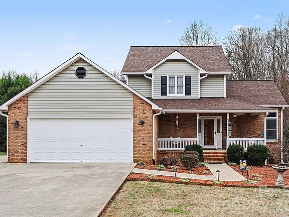 2nd image of 300 Kilmer Ln