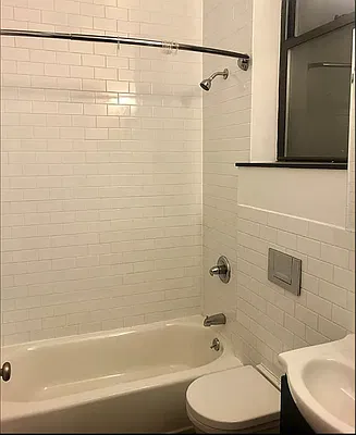 Rented by Voro New York | media 6