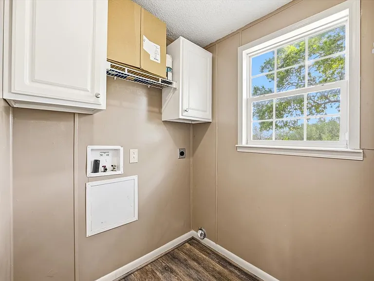 410 County Road 3823 — Photo 13