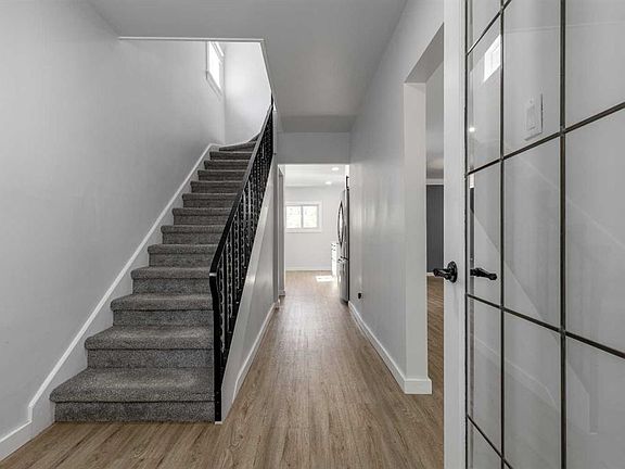 2nd image of 524 E 12a St N
