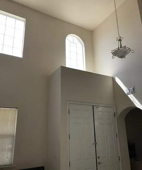 226 Barcelona Dr — Photo 9