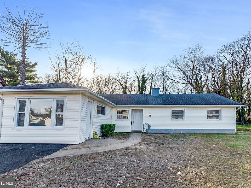 1st image of 29 Sussex Dr