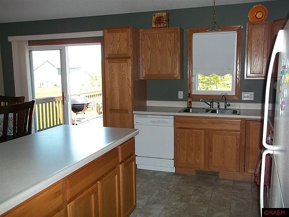 2nd image of 128 Torrey Pines Ct