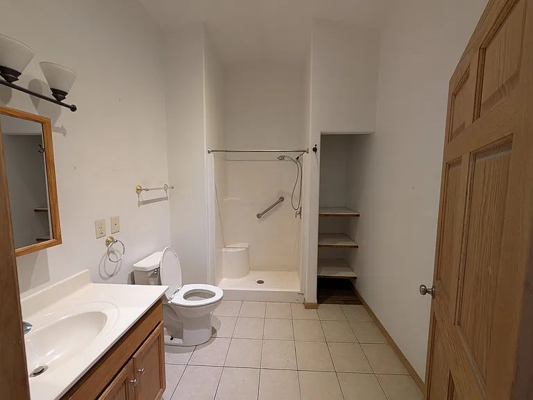 110 Elm St SW #A — Photo 13