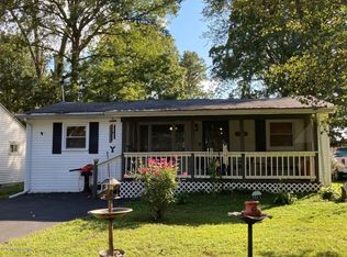 3812 Susan Ln, Louisville, KY 40229