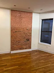 Rented by Tapiro Realty