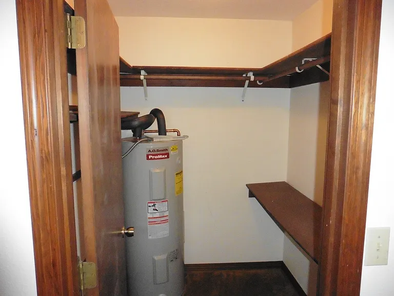 12935 SW Spring Hill Rd — Photo 15