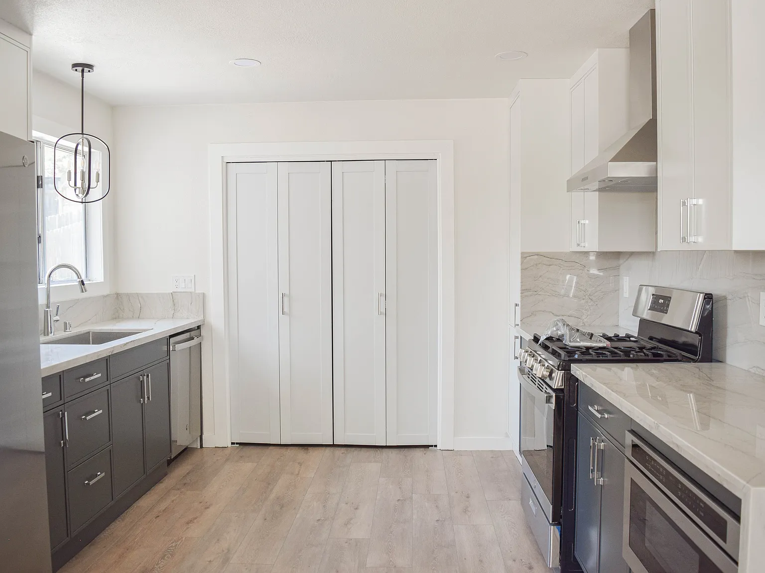 4 bed, 1483 sqft, $3,800 — Photo 2