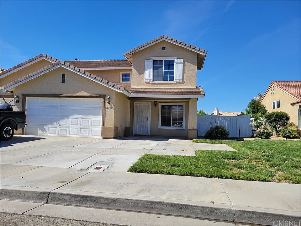 2nd image of 2711 W Pondera St