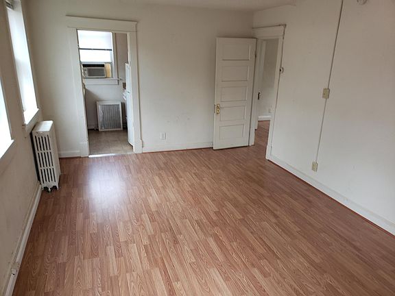 4th image of 503 Hanover St APT 7