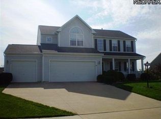 495 Rockglen Dr, Wadsworth, OH 44281