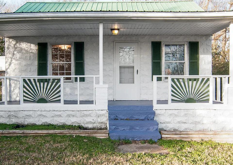 2103 Highway 47E