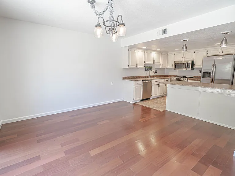 27020 Rio Pecos Dr — Photo 3