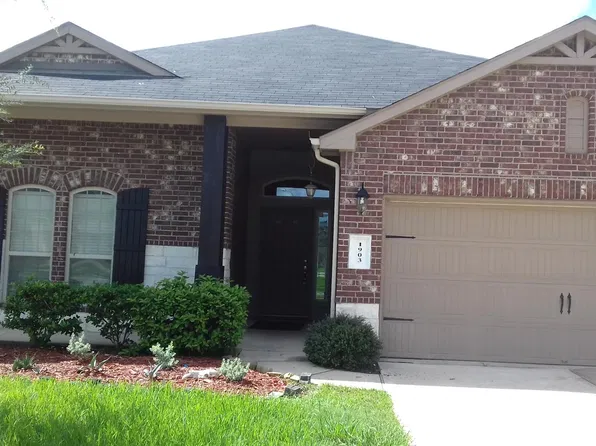 1903 Cadbury Castle Ln, Fresno, TX 77545