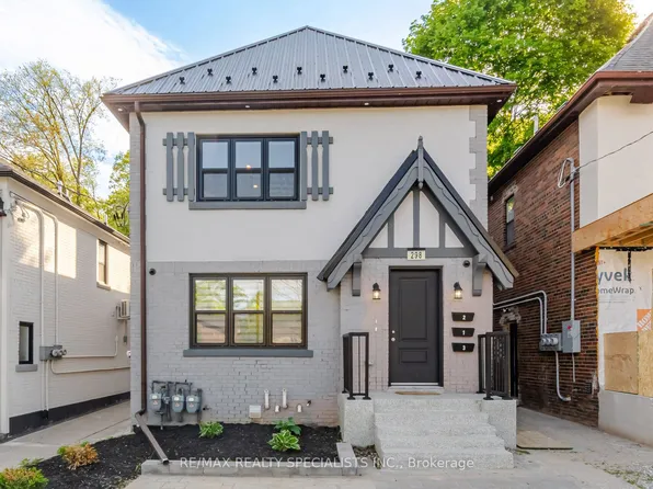 298 South Kingsway, Toronto, ON M6S 3T9