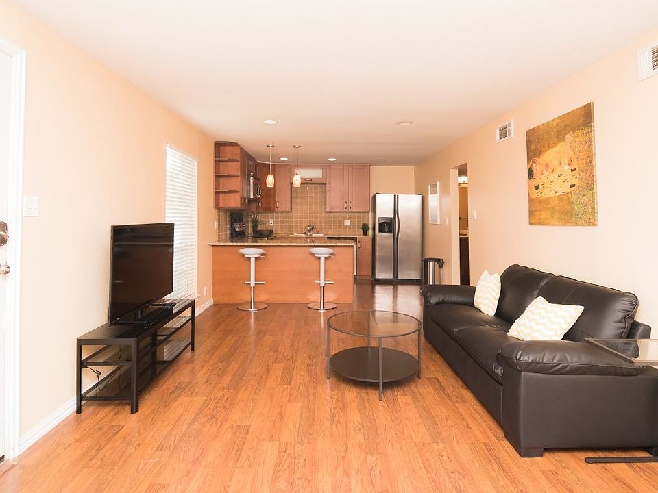 1st image of 5212 Fleetwood Oaks Dr #101