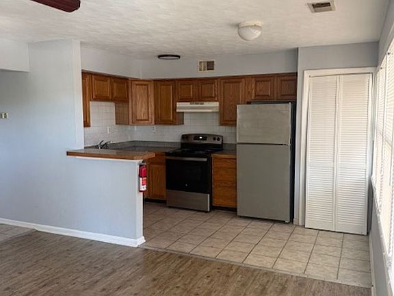 4th image of 1851 E Ocean View Ave #5