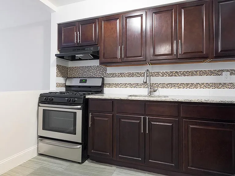 275 South Harrison Street — Photo 4