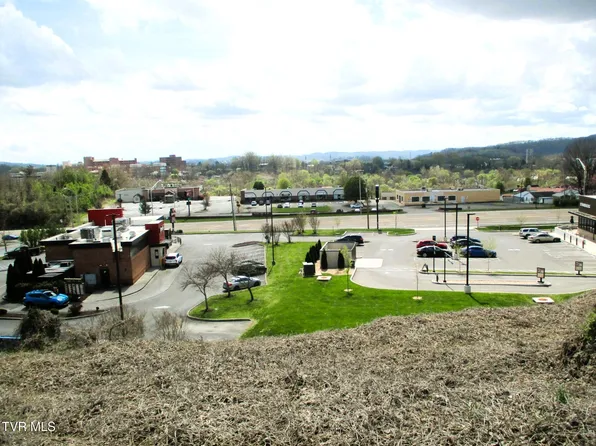 650 Teasel Dr, Kingsport, TN 37660