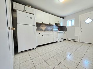 225 Linden Rd FLOOR 2, Roselle, NJ 07203