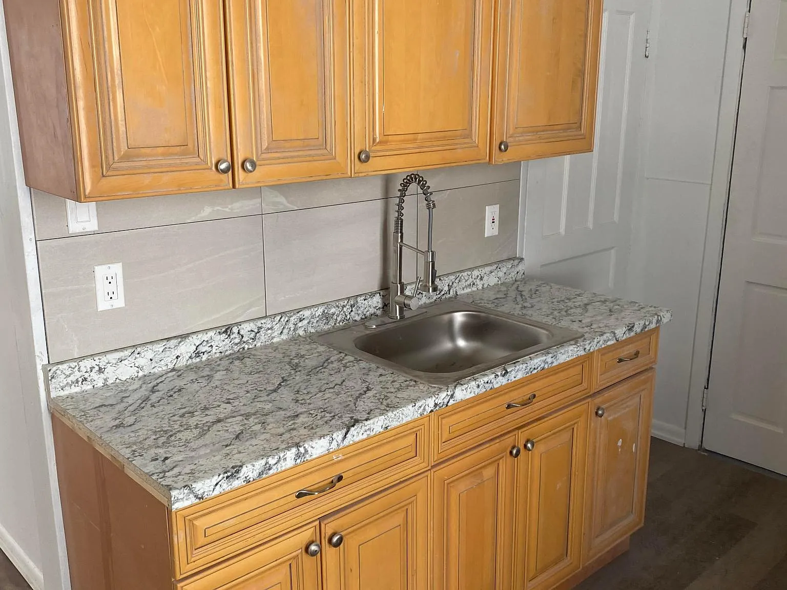 3 bed, $1,299 — Photo 3
